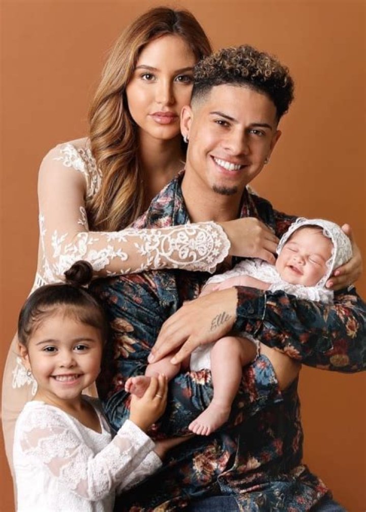 Alaïa McBroom - Bio, Facts, Family Life of YouTuber