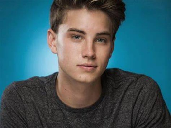 Carson Rowland Net Worth