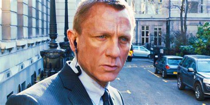 Daniel Craig