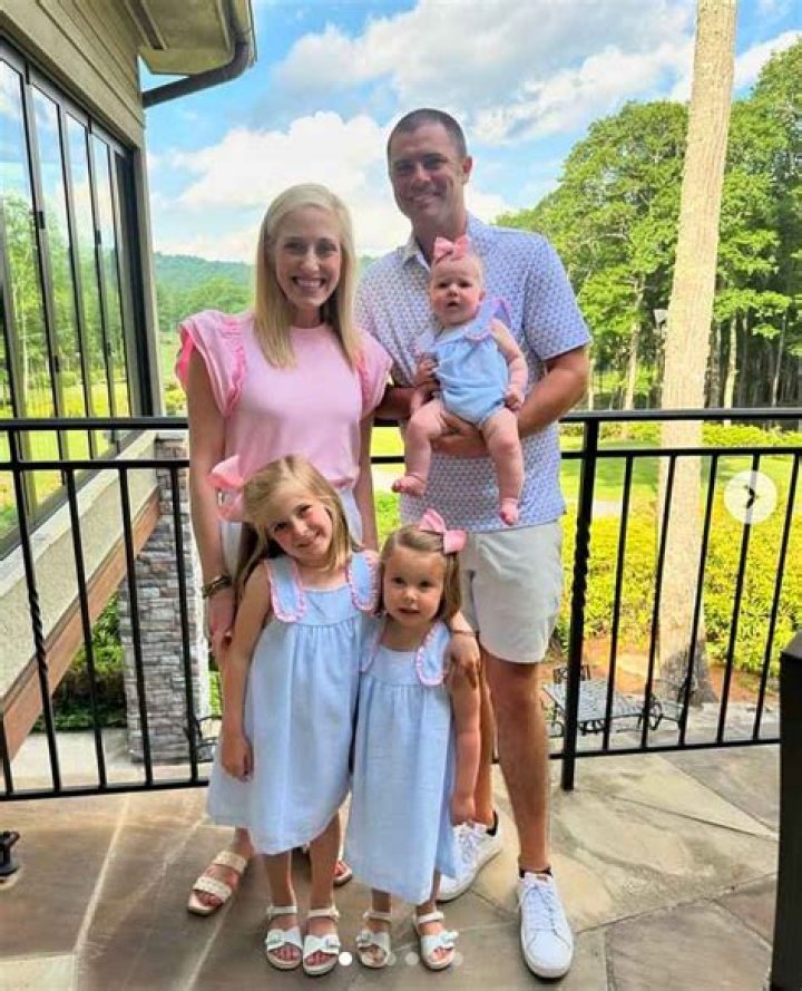How Old Is Wesley Bryan Wife? Meet Elizabeth Gray On Instagram