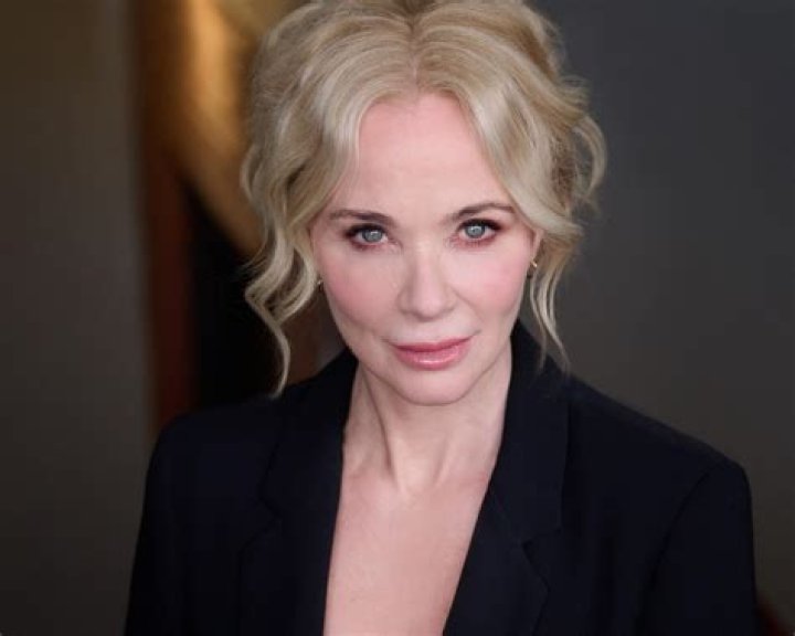 Lauren Holly