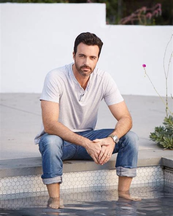 Reid Scott Age, Weight, Height, Measurements